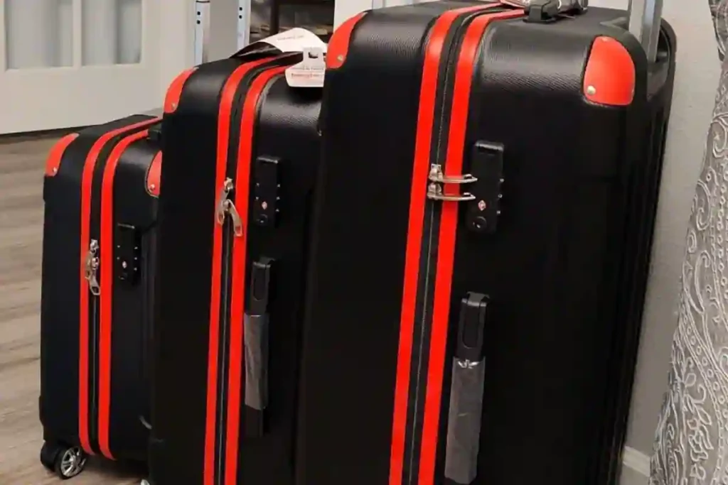 Affordable Joyway three-piece luggage set with TSA lock and interior organization.